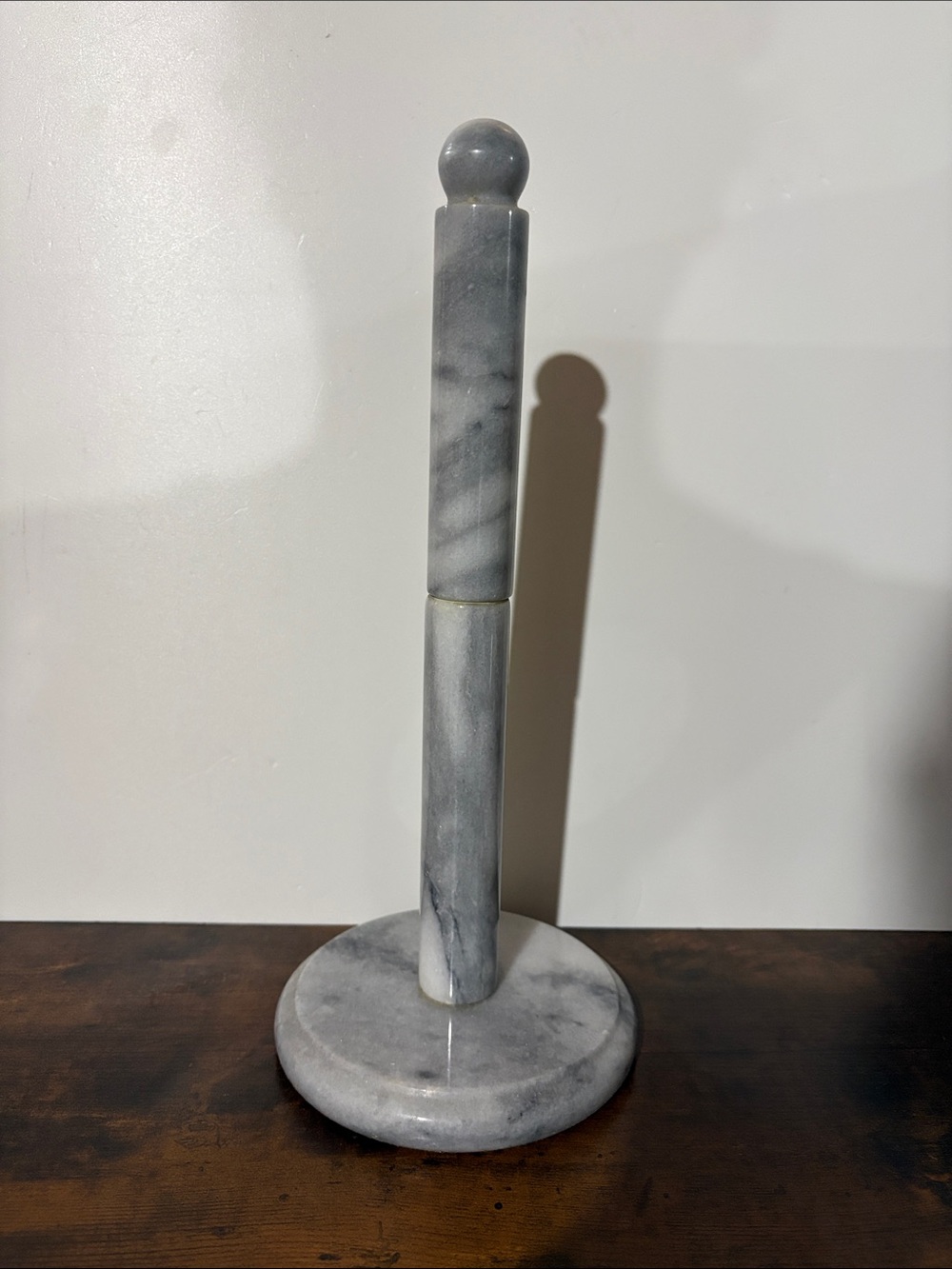 White gray marble paper towel holder